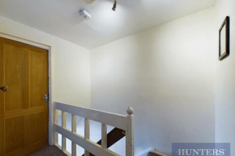 CAM03696G0-PR0165-STILL003.jpg