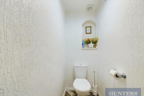 CAM03696G0-PR0182-STILL005.jpg