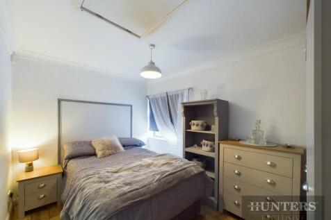 CAM03696G0-PR0191-STILL022.jpg