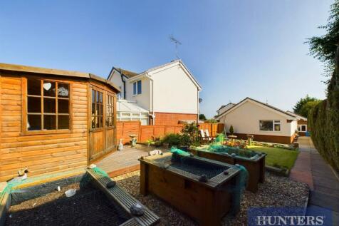 CAM03696G0-PR0240-STILL015.jpg