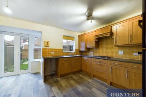CAM03696G0-PR0330-STILL016.jpg