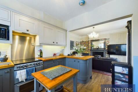 CAM03696G0-PR0272-STILL024.jpg