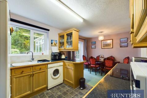 CAM03696G0-PR0304-STILL017.jpg