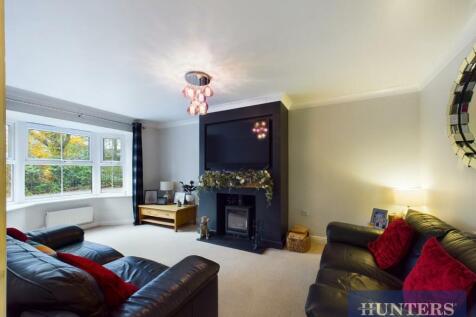 CAM03696G0-PR0337-STILL022.jpg