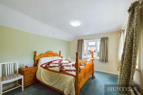 CAM03696G0-PR0339-STILL018.jpg