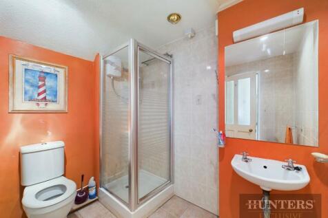 CAM03696G0-PR0339-STILL017.jpg