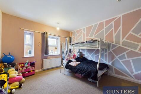 CAM03696G0-PR0324-STILL003.jpg