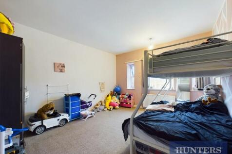 CAM03696G0-PR0324-STILL002.jpg