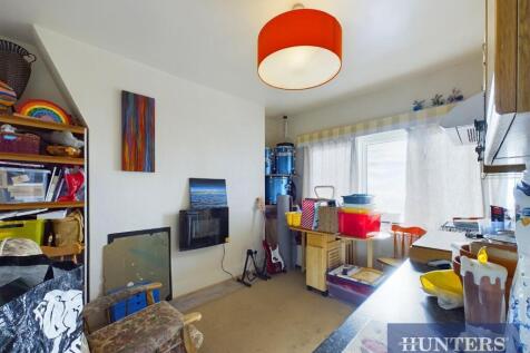 CAM03696G0-PR0320-STILL014.jpg