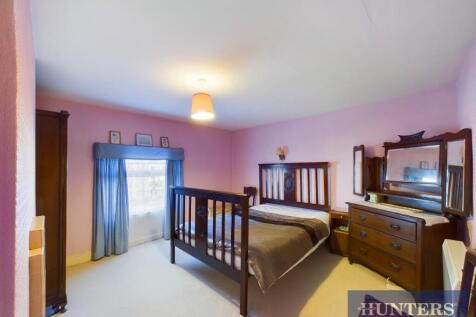 CAM03696G0-PR0374-STILL009.jpg