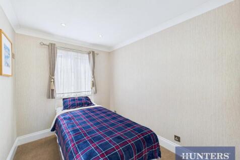 CAM05333G0-PR0073-STILL007.jpg