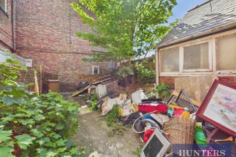 CAM05333G0-PR0083-STILL024.jpg