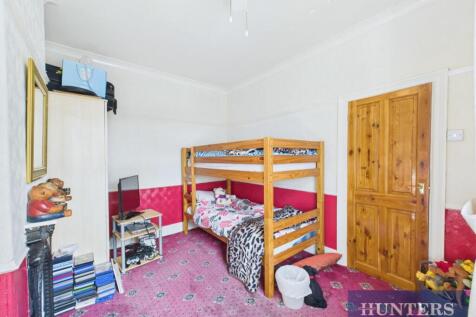 CAM05333G0-PR0052-STILL006.jpg