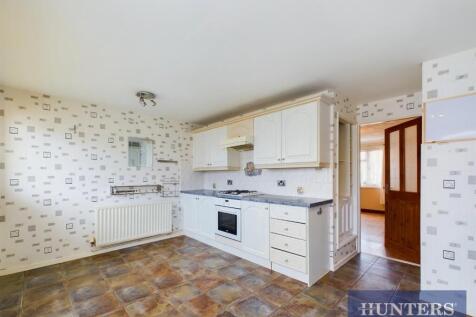 CAM03696G0-PR0120-STILL005.jpg