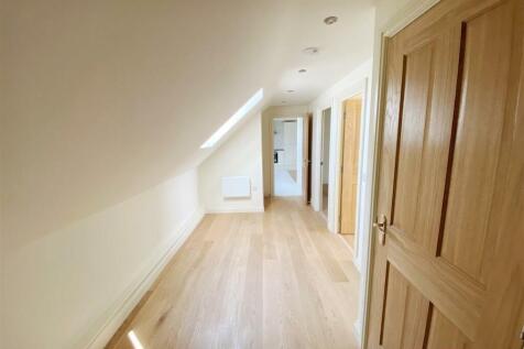 Hallway.jpg