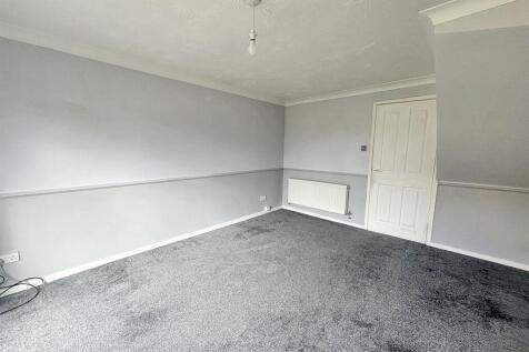 Living Room 2.jpg