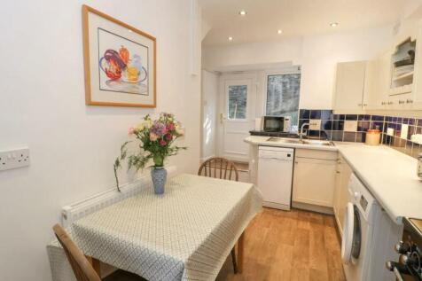 Kitchen (cottage 2)