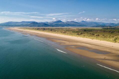 Harlech beach.jpg