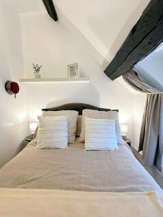 Bedroom 3_2.jpg
