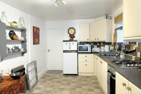 Kitchen 6.jpg