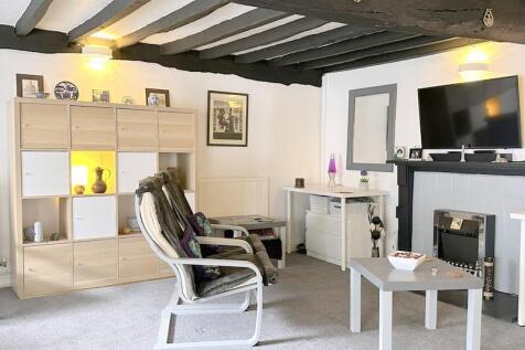 Lounge 6.jpg