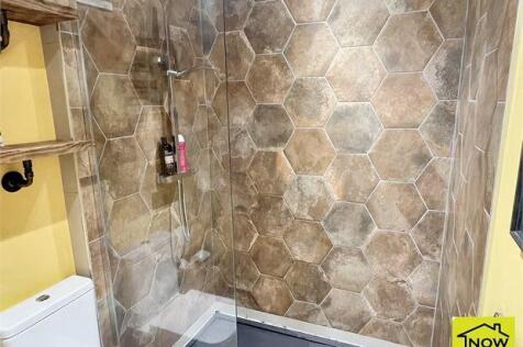 Downstairs shower room