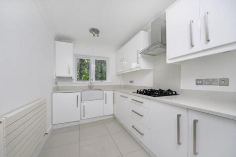 Gv- 45 Minster Court  (16).jpg