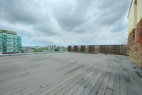 Bruce Court (Top Terrace) (2).jpg