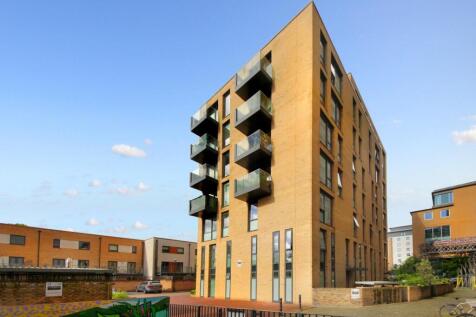 Bruce Court-External (2).jpg