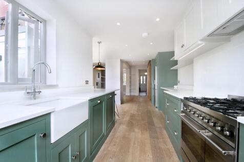 GV- 44 Haslemere Avenue (11).jpg