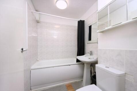 Gv- 11 Fairlea Place (10).jpg