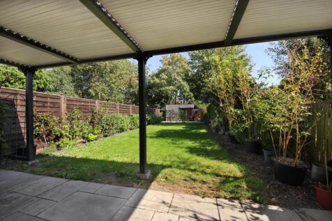 Gv- 13 Ascott Ave (42).jpg