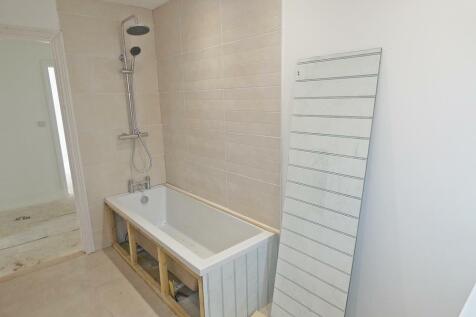 Plot1BGBathroom2.jpg