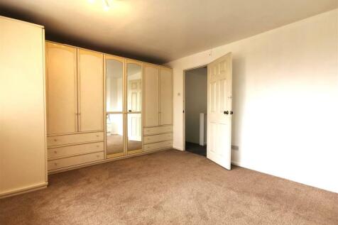 main bedroom 2.jpg