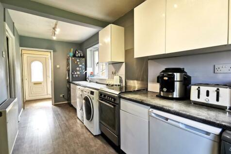kitchen 1.jpg