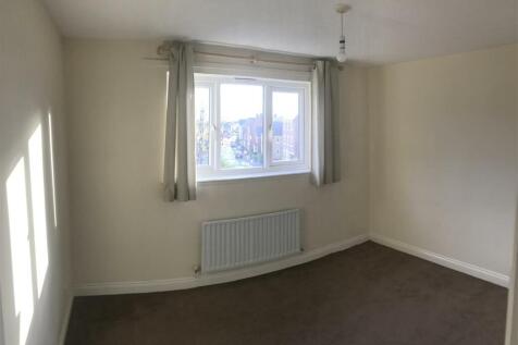 Rear bedroom