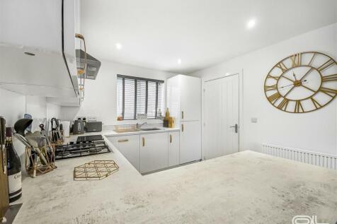 kitchen diner 6.jpg