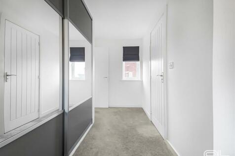 master bedroom (4).jpg