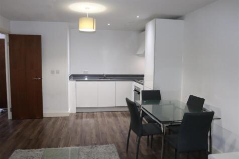 Open Plan Lounge/Kitchen