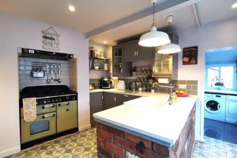 kitchen 2.jpg