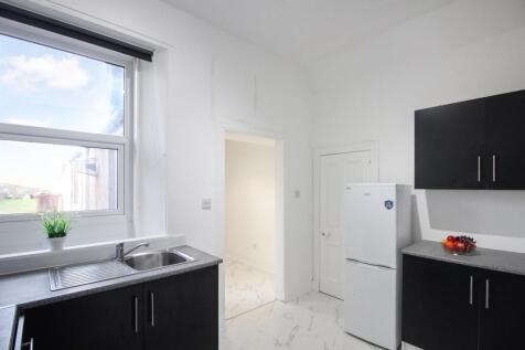 13 - Kitchen 2.jpg