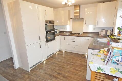 2280kitchen.jpg