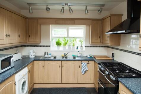 102 Gillott Road 00015.jpg