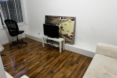 Living room .jpg
