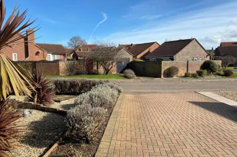 Driveway onto Hawthorn Rise.jpg