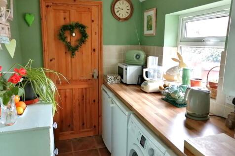 Kitchen Picture One.jpg