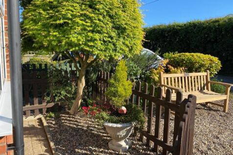 Front garden.jpg