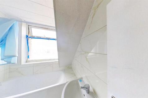 Bathroom1.jpg