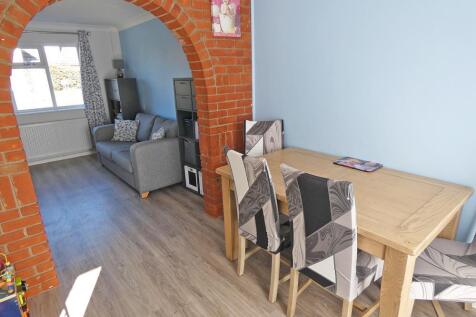 2282diningroom2.jpg