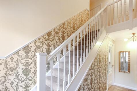 15 - Hallway 1.jpg